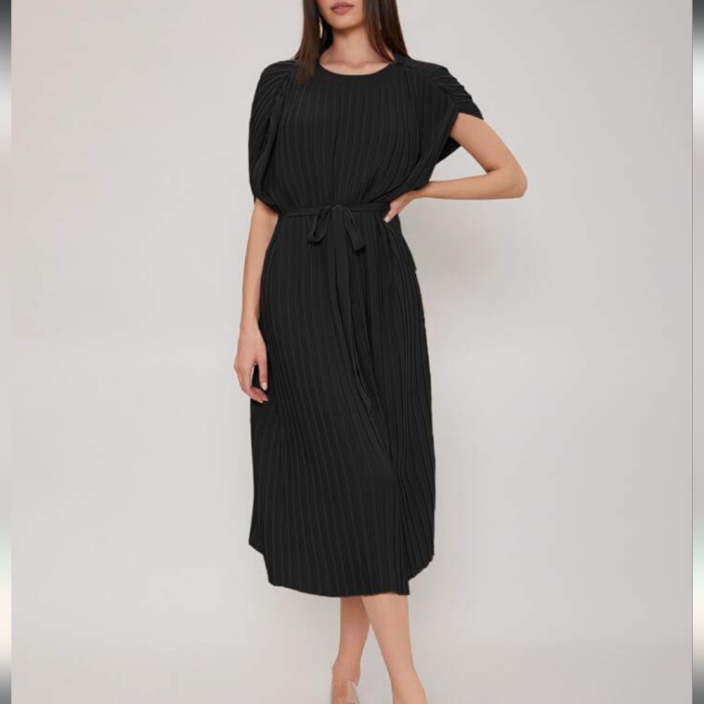 Elegant Black Pleated Dress
